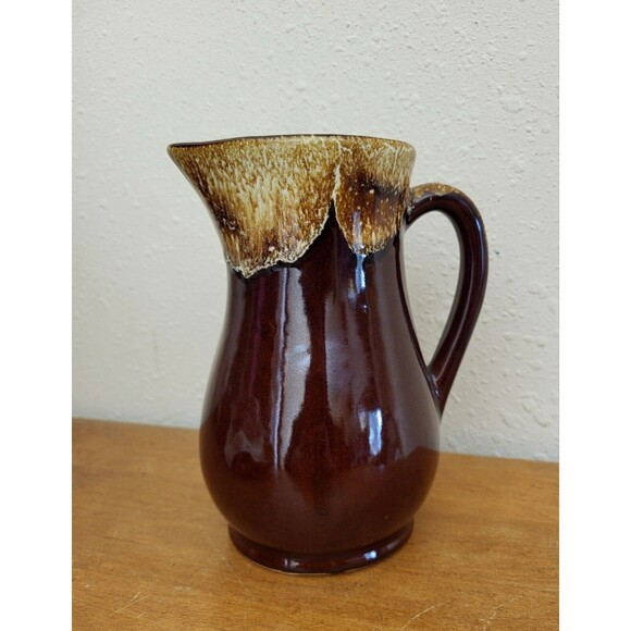 USA Roseville Pottery Russet Brown Ceramic Drip Glaze Drinking Pitcher 7.5" - Picture 1 of 7